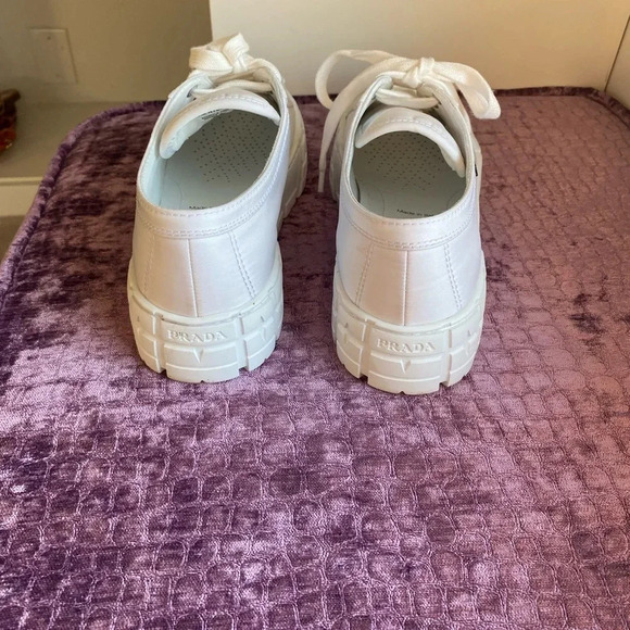 PRADA Double Wheel Re-Nylon gabardine sneakers - Picture 8 of 10